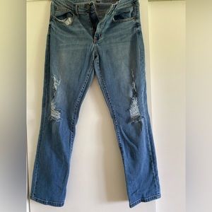 Buy it never used it, jeans wide leg , size 8